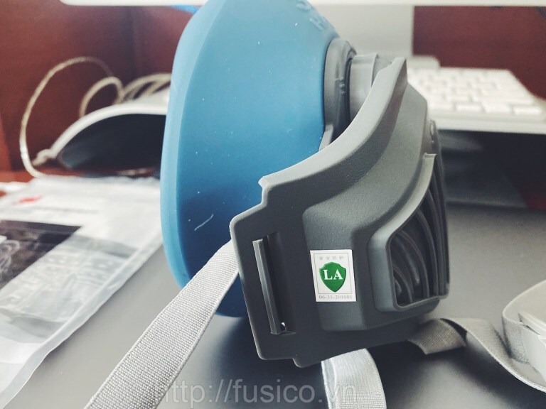 Ảnh thực tế mặt nạ phòng độc nửa mặt 3M HF 52