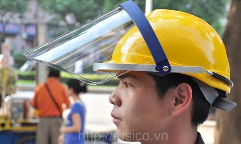 Thiết bị gắn kính 3M H24M với kính che mặt W96