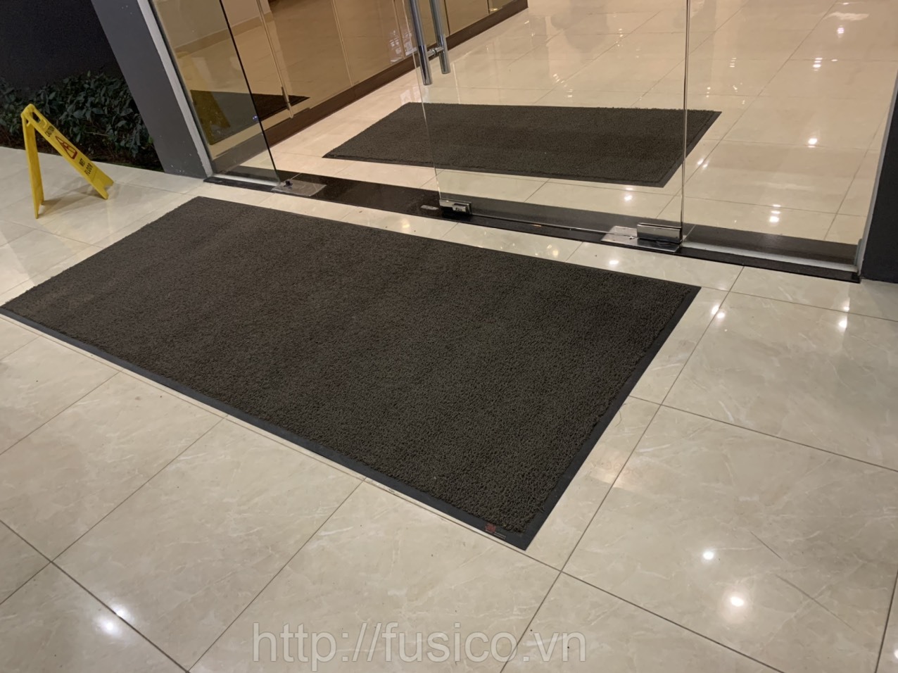 Nên chọn kích thước thảm chùi chân 3M 6850 như thế nào