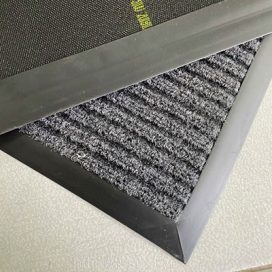Thảm chùi chân 3M 3100 lấy bụi, giữ nước, chống trơn trượt (mét)
